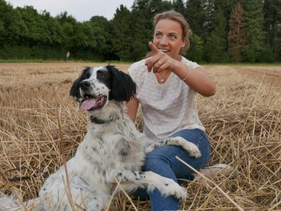 Dr. Lisa Marholt mit Hund